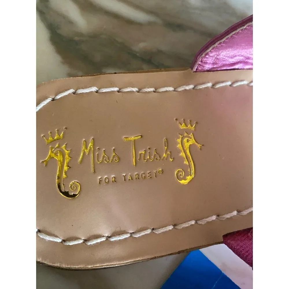 NWT Pink Miss Trish Sandals‎ Toe Strap Starfish Detail Girls Size 4